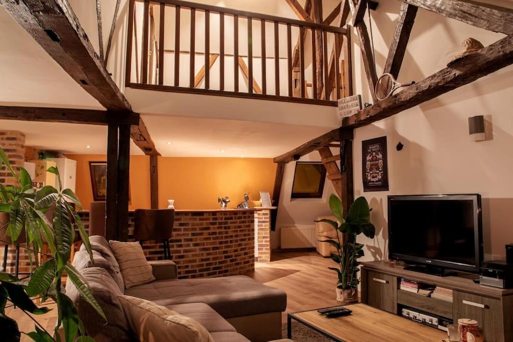 Duplex Atypique Dans La Cite Medievale Laon Ngoại thất bức ảnh